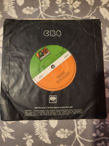 Sister Sledge, Frankie, Hold Out Poppy 7 inch Vinyl, 1985