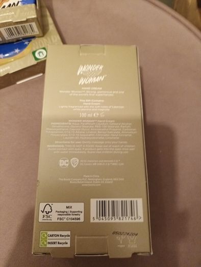 Wonder Woman beauty bundle from Boots
