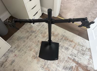Dual desk mounted monitor mount