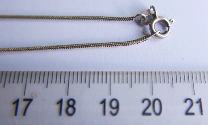 Vintage 925 Sterling Silver Pendant with Blue Stone on chain