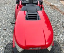 Ride on lawn mower