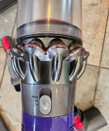 Dyson v10 absolute