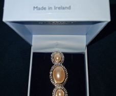 Brand New Newbridge Silverware Triple Pearl Brooch - RRP - 40.00 - Open To Offers!!