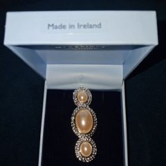 Brand New Newbridge Silverware Triple Pearl Brooch - RRP - 40.00 - Open To Offers!!