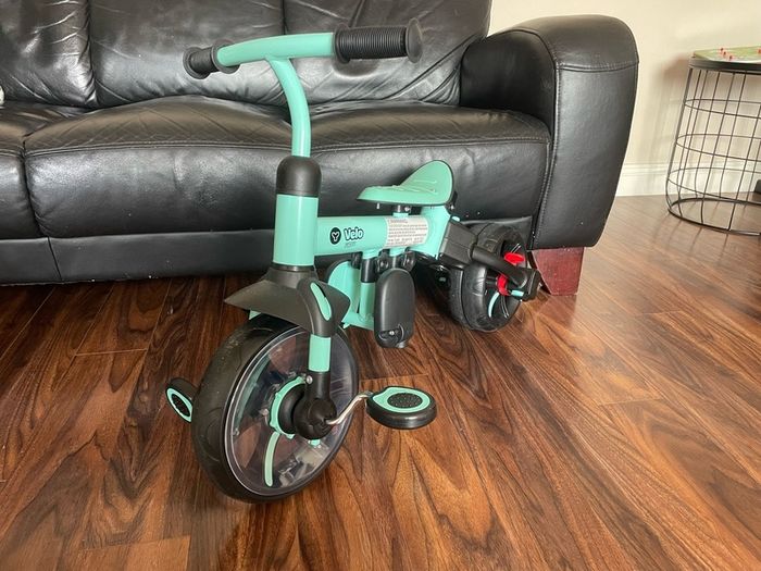 Push pedal two/three wheel bike with handle