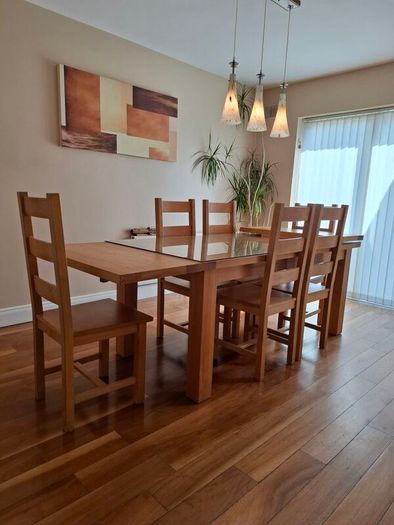 Solid White Oak Dining & Table 6 Chairs