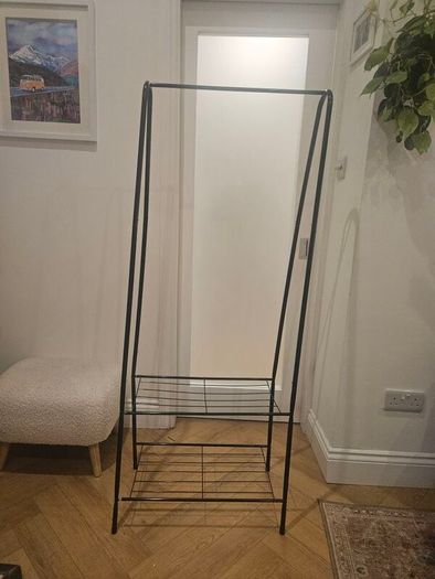 Free Clothes Rail