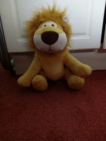 Cuddles Time Lion Teddy