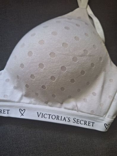 Victoria Secret Bras (6) .. 8.00 euro each or all 6 for 35.00 euro