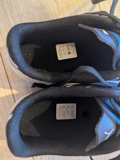 Soccer boos with studs, 7uk (40.5 EUR), Puma, new.
