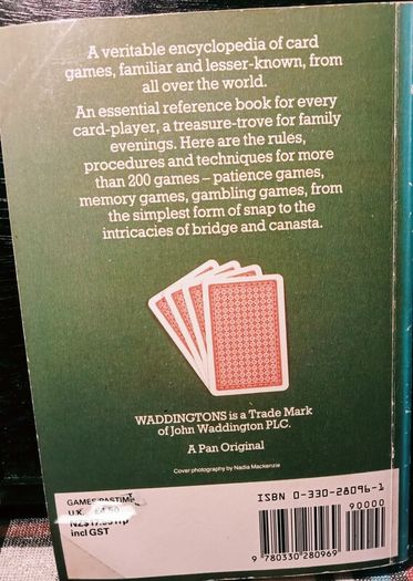1975. Waddingtons Illustrated Card Games.