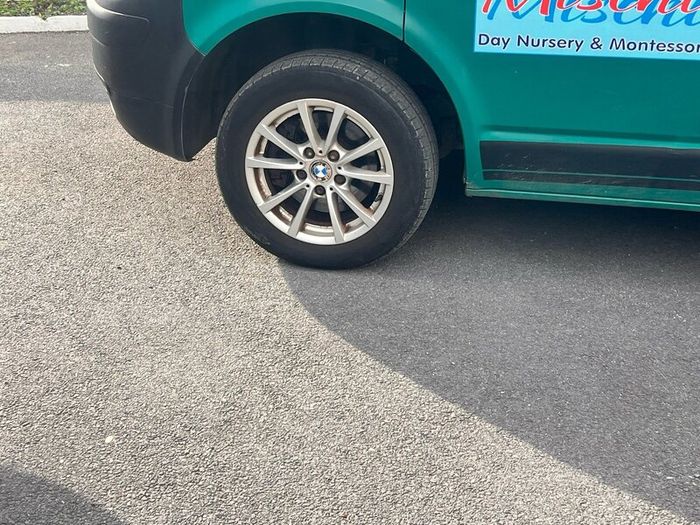 16 BMW allots and tyres