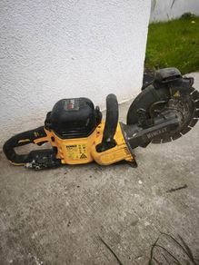 DeWalt saw