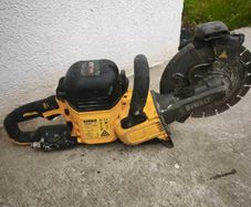DeWalt saw