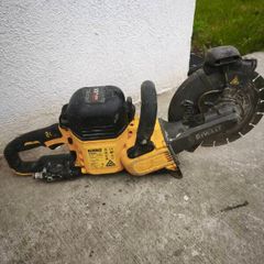 DeWalt saw