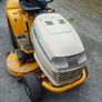 cub cadet ride on mower Image 2