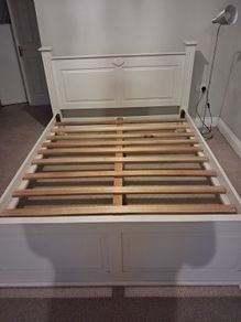 Bed king size