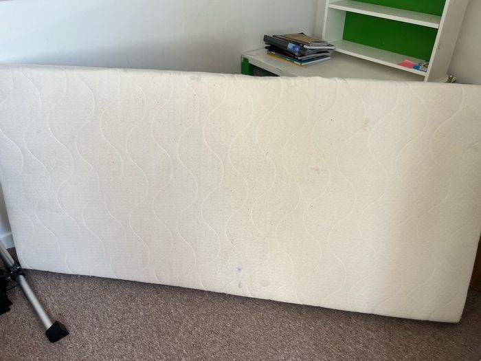 Single mattress