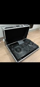 Denon Prime 2 standalone DJ turntables