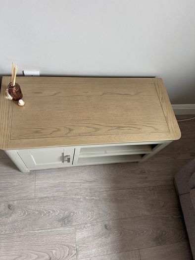 TV Unit/ Cabinet