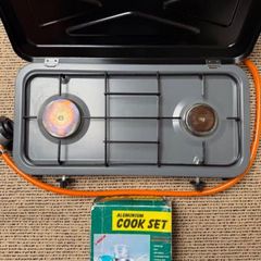 2 Ring Gas Camping/Outdoor Stove with gas regulato