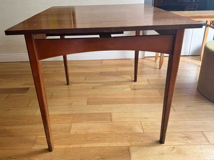 Mid-Century Extendable Table