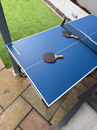 ping pong table