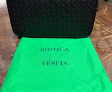 Bottega Veneta Andiamo messenger bag purse. New with dust bag