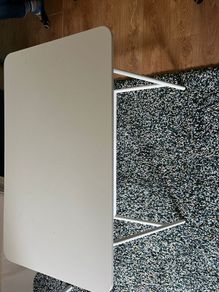 Ikea white table (as good as new)