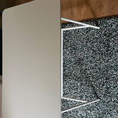 Ikea white table (as good as new)