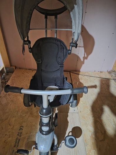 Q play trike, good condition, barely used