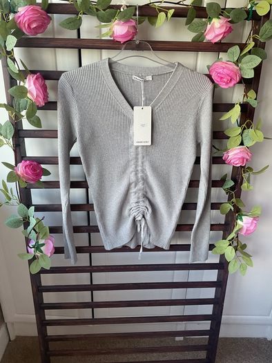 jumper Bnwt grey vneck long sleeve grey drawstring detail jumper m/l
