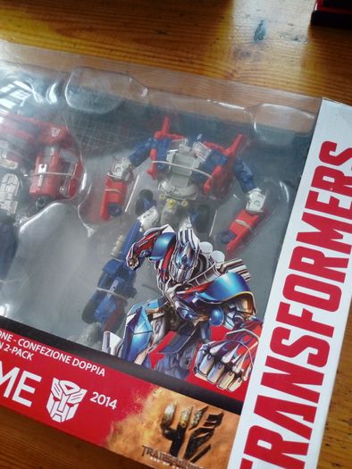 Transformers Optimus Prime Evolution Pack