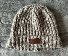 Vans unisex beanie hat, great condition