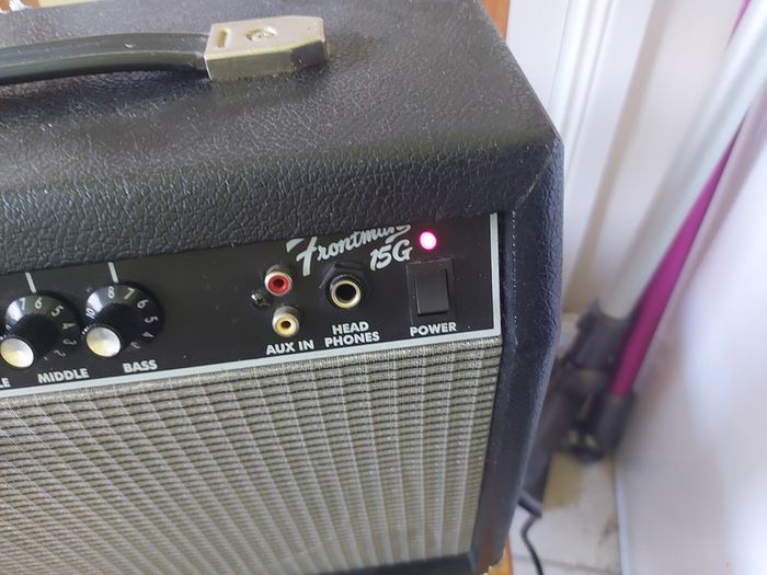 FENDER Frontman 15G Guitar Amp in excellent like new condition, working great