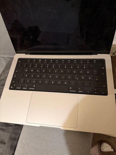 Macbook