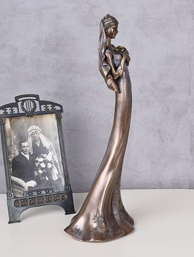 Stunning sculpture bride Magical Original bridal wedding gifts