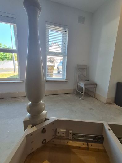 Extendable Kitchen Table and Chairs
