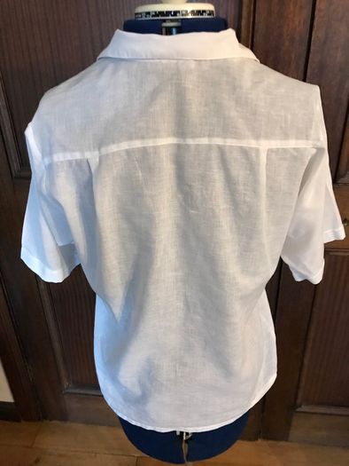 White Short Sleeve V-neck Blouse - Size 10