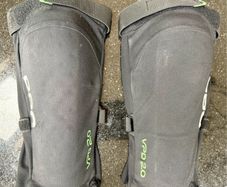 POC VPD 2.0 knee shin guards , size Large
