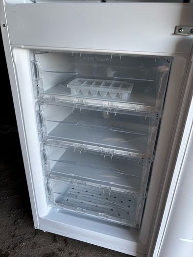 Hotpoint Fridge Freezer
