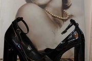 Black High Heels Size 6