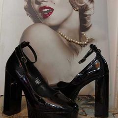 Black High Heels Size 6