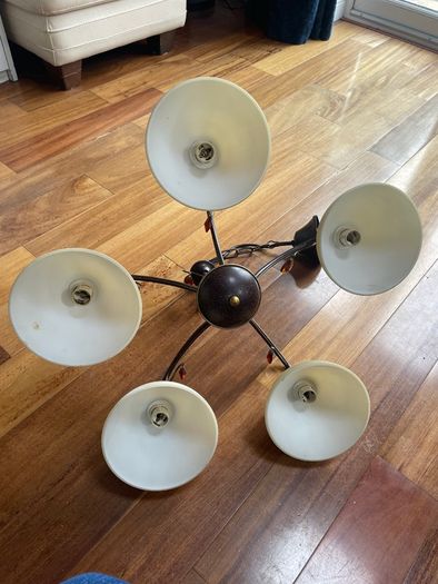 Hanging light chandelier