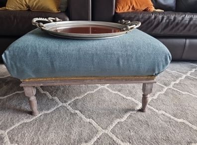 stool table