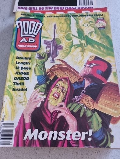 11 editions of 2000ad from 1994 to 1999