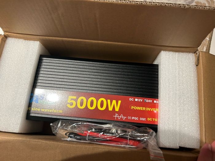 New inverter  Pure Sine Wave Inverter 12v  220V 5000w  Power Solar Inverter 12v DC to AC 220V Converter