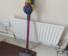 DYSON Cyclone V10 Animal Extra, in excellent condition with charger