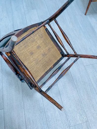 Pair of Georgian Revival Hepplewhite-Style Armchairs (c. 1890-1920)