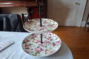 Cake stand